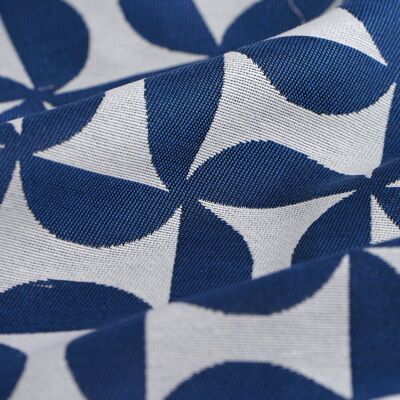 Tissu jacquard Frank bleu blanc - Mondial Tissus - Publicité Tissu jacquard Frank bleu blanc - Mondial Tissus - Publicité