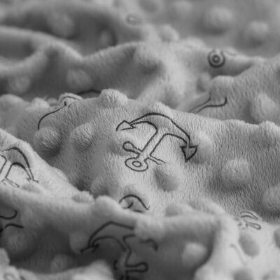 Tissu polaire Minky gris ancre - Mondial Tissus - Publicité Tissu polaire Minky gris ancre - Mondial Tissus - Publicité