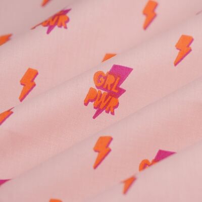 Tissu cretonne bio Girl Power rose - MT - Mondial Tissus - Publicité Tissu cretonne bio Girl Power rose - MT - Mondial Tissus - Publicité