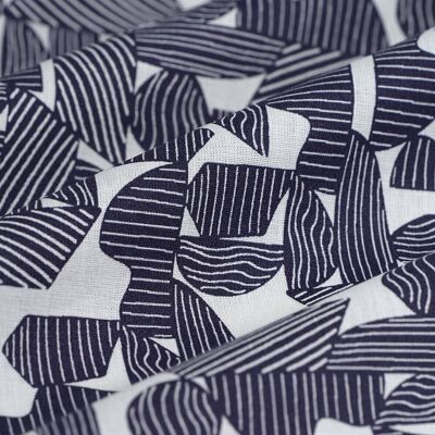 Tissu cretonne Géototem bleu - MT - Mondial Tissus - Publicité Tissu cretonne Géototem bleu - MT - Mondial Tissus - Publicité