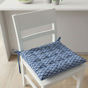 Galette de chaise Origami bleu 45x45cm - MT - Mondial Tissus - Publicité Galette de chaise Origami bleu 45x45cm - MT - Mondial Tissus - Publicité