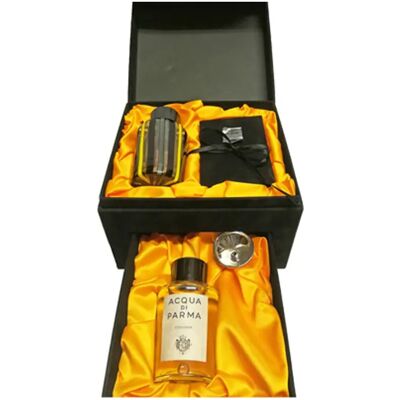 Colonia - Eau de Cologne - Murano Classic Luxury Edition-180ml ACQUA DI PARMA - Publicité Colonia - Eau de Cologne - Murano Classic Luxury Edition-180ml ACQUA DI PARMA - Publicité