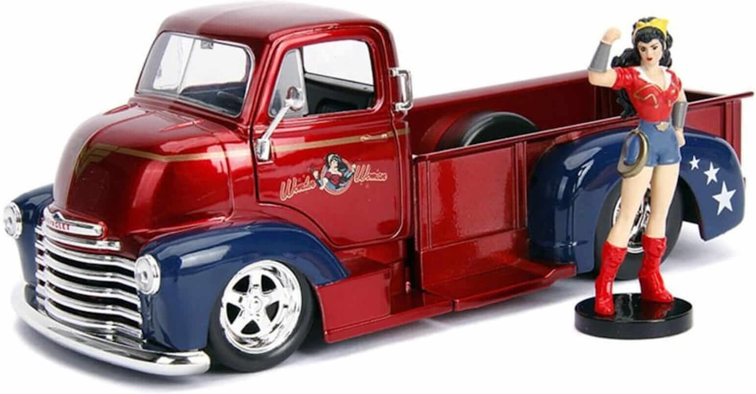 Jada Diecast 1:24 1952 Chevy COE Pickup with Wonder Woman Figure Jada Diecast 1:24 1952 Chevy COE Pickup with Wonder Woman Figure