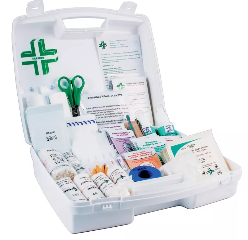 VALISE DE SECOURS 10/12 PERSONNES VALISE DE SECOURS 10/12 PERSONNES