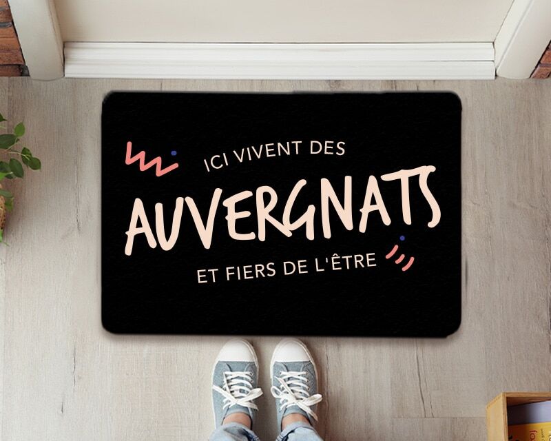 Cadeaux.com Paillasson personnalisé - Ici vivent des Auvergnats