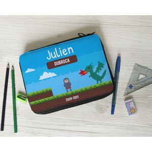 Cadeaux.com Trousse d'école avec fournitures - Collection Jeux Vidéo Retro - Version Garçon - Publicité