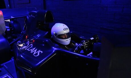 Driver Xperience F1 Xperience Super Grand prix pour 1 ou 2 personnes, option baptême en Caterham chez Driver Xperience