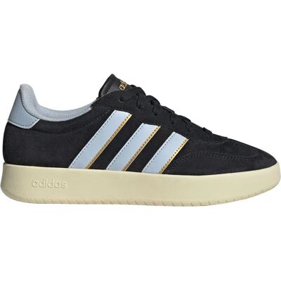 Baskets adidas Barreda - Décontracté et Sportif - Publicité Baskets adidas Barreda - Décontracté et Sportif - Publicité