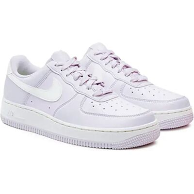 Nike Air Force Violettes - Sneakers - Publicité Nike Air Force Violettes - Sneakers - Publicité