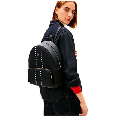 Tommy Hilfiger Sac à Dos Aw0aw18159 10l Black One Size unisex - Publicité Tommy Hilfiger Sac à Dos Aw0aw18159 10l Black One Size unisex - Publicité