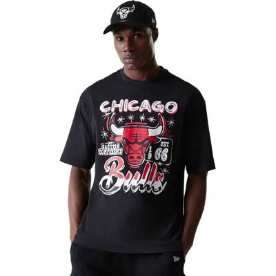 New Era T-shirt à Manches Courtes Nba Graphic Oversized Chicago Bulls Black M Homme - Publicité New Era T-shirt à Manches Courtes Nba Graphic Oversized Chicago Bulls Black M Homme - Publicité