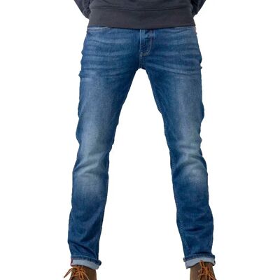 Petrol Industries Jean Russel Coupe Tapered Régulier - Jean - Publicité Petrol Industries Jean Russel Coupe Tapered Régulier - Jean - Publicité