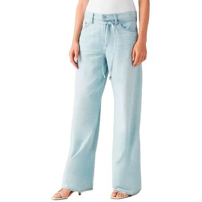 Levi´s ® Jean Xl Straight Luxury Trip 28 Femme - Publicité Levi´s ® Jean Xl Straight Luxury Trip 28 Femme - Publicité