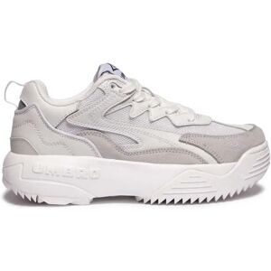Umbro Baskets Exert Max White / White EU 41 Fille - Publicité Umbro Baskets Exert Max White / White EU 41 Fille - Publicité