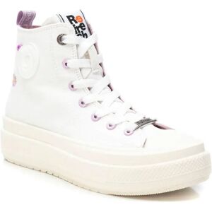 Baskets blanches Refresh - Chaussures sport pour femmes - Publicité Baskets blanches Refresh - Chaussures sport pour femmes - Publicité