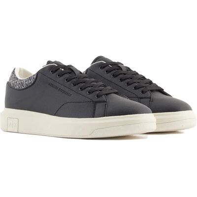 Giorgio Armani Exchange Baskets Xm001964_af19403 Black / Off White EU 43 1/2 Homme - Publicité Giorgio Armani Exchange Baskets Xm001964_af19403 Black / Off White EU 43 1/2 Homme - Publicité