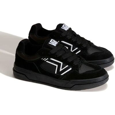 Vans Baskets Upland Black / Black / White EU 35 Homme,Femme - Publicité Vans Baskets Upland Black / Black / White EU 35 Homme,Femme - Publicité