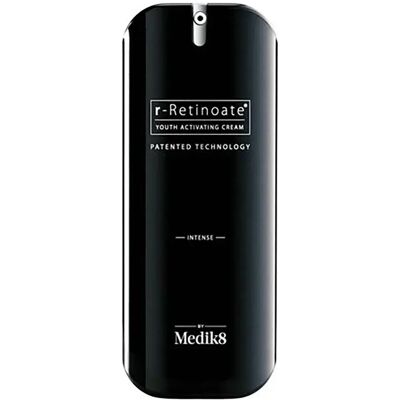 Medik8 r-Retinoate Intense Crème Activatrice Jeunesse - Publicité Medik8 r-Retinoate Intense Crème Activatrice Jeunesse - Publicité