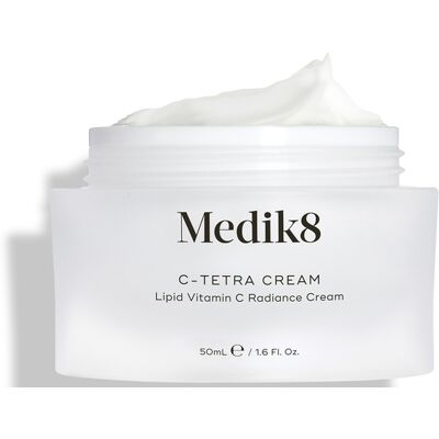 Crème Éclat Vitamin C C-Tetra de Medik8 - Jour - Publicité Crème Éclat Vitamin C C-Tetra de Medik8 - Jour - Publicité