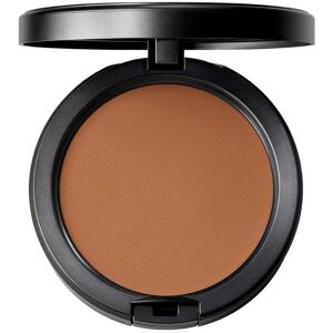 MAC Studio Fix Poudre + Fond de Teint - Finition Mat - Publicité MAC Studio Fix Poudre + Fond de Teint - Finition Mat - Publicité