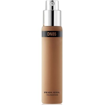 Fond de teint Prada Reveal Skin Réapprovisionnement - Neutre Foncé - 30ml - Publicité Fond de teint Prada Reveal Skin Réapprovisionnement - Neutre Foncé - 30ml - Publicité