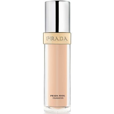 Prada Neutre Clair Fond de Teint Rechargeable - Type de peau - Publicité Prada Neutre Clair Fond de Teint Rechargeable - Type de peau - Publicité