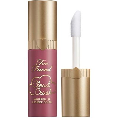Too Faced Cloud Crush Whipped Lip & Cheek Colour 4.3g (Various Shades) - Bed Of Roses - Publicité Too Faced Cloud Crush Whipped Lip & Cheek Colour 4.3g (Various Shades) - Bed Of Roses - Publicité