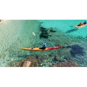 Cap Adrénaline Randonnée en kayak dans les Calanques à Cassis - Publicité Cap Adrénaline Randonnée en kayak dans les Calanques à Cassis - Publicité