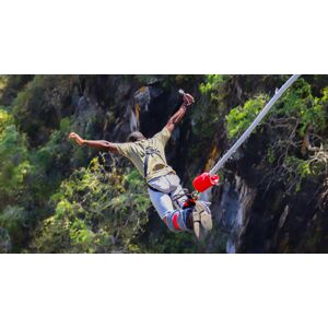Cap Adrénaline Saut à l'élastique au Viaduc de Coquilleau - Publicité Cap Adrénaline Saut à l'élastique au Viaduc de Coquilleau - Publicité