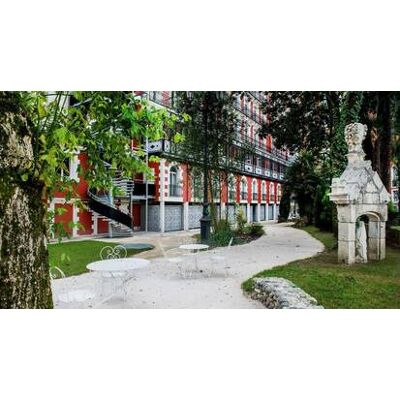 Grand Hôtel Gallia & Londres - Spa stay Lourdes - Hotel stay - Publicité Grand Hôtel Gallia & Londres - Spa stay Lourdes - Hotel stay - Publicité