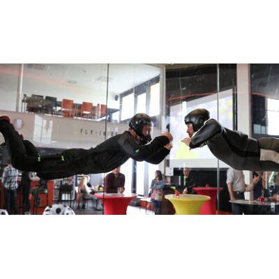 Cap Adrénaline Simulateur de chute libre Indoor près de Liège - Publicité Cap Adrénaline Simulateur de chute libre Indoor près de Liège - Publicité