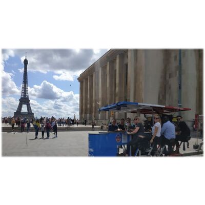 Cap Adrénaline Visite et découverte insolite de Paris lors d'une balade en vélo-bar - 1h30 de fun - Publicité Cap Adrénaline Visite et découverte insolite de Paris lors d'une balade en vélo-bar - 1h30 de fun - Publicité