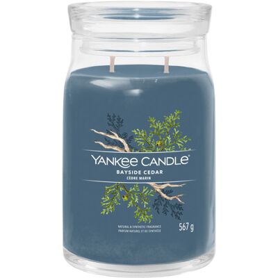 Yankee Candle - Cèdre Marin Bougie Parfumée 567g - Publicité Yankee Candle - Cèdre Marin Bougie Parfumée 567g - Publicité