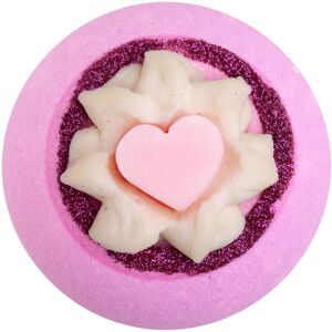 Tentation - Bombe De Bain Love Is All Fraise 190g - Publicité Tentation - Bombe De Bain Love Is All Fraise 190g - Publicité