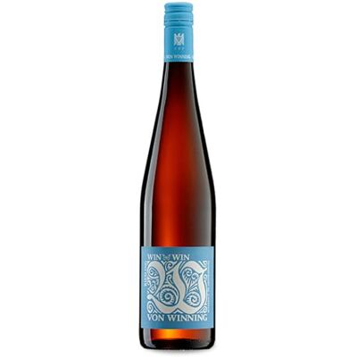 Von Winning Win Win Riesling 2024 - Publicité Von Winning Win Win Riesling 2024 - Publicité