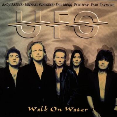 Ufo Walk On Water - Publicité Ufo Walk On Water - Publicité