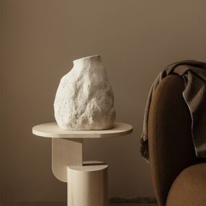 Vase Vulca M blanc cassé - Ferm Living - Publicité