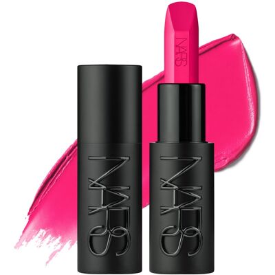 NARS Provocateur Rouge à Lèvres Satiné - Publicité NARS Provocateur Rouge à Lèvres Satiné - Publicité