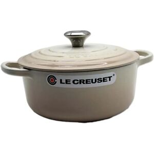 Le Creuset Casserole Signature Roaster Round 20 Cm Meringue One Size