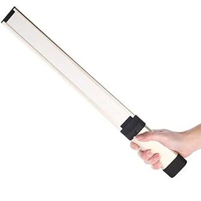 Polaroid Brightsaber Pro Projecteur LED portable - Projecteur LED - Publicité Polaroid Brightsaber Pro Projecteur LED portable - Projecteur LED - Publicité