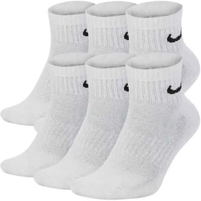 Nike Chaussettes Courtes Everyday Cushioned 6 Paires White / Black EU 38-42 - Publicité Nike Chaussettes Courtes Everyday Cushioned 6 Paires White / Black EU 38-42 - Publicité