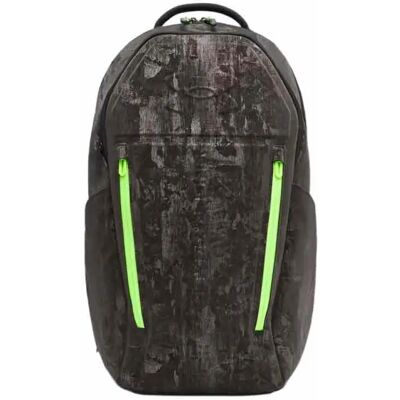 Under Armour Sac à Dos No Weigh 28l Black / Black One Size - Publicité Under Armour Sac à Dos No Weigh 28l Black / Black One Size - Publicité