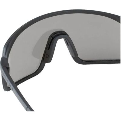Out Of Lunettes De Soleil Rams Adapta M Black / Smoke Smoke/CAT3 - Publicité Out Of Lunettes De Soleil Rams Adapta M Black / Smoke Smoke/CAT3 - Publicité