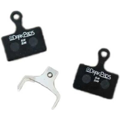 Darkpads Plaquettes De Frein à Disque Semi-metal Shimano - Publicité Darkpads Plaquettes De Frein à Disque Semi-metal Shimano - Publicité