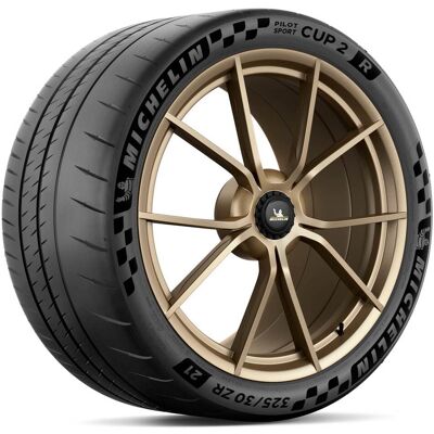 Pneu Michelin 315/30R21 105Y Pilot Sport Cup 2 R Porsche XL X-Privilo S130 - Publicité Pneu Michelin 315/30R21 105Y Pilot Sport Cup 2 R Porsche XL X-Privilo S130 - Publicité