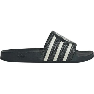 Adidas Claquettes Real Madrid Trefoil Aurora Ivy / Ivory / Aurora Ivy EU 43 Homme,Femme - Publicité Adidas Claquettes Real Madrid Trefoil Aurora Ivy / Ivory / Aurora Ivy EU 43 Homme,Femme - Publicité