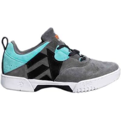 Epic Baskets Lt Grey / Blue EU 42 Homme - Publicité Epic Baskets Lt Grey / Blue EU 42 Homme - Publicité