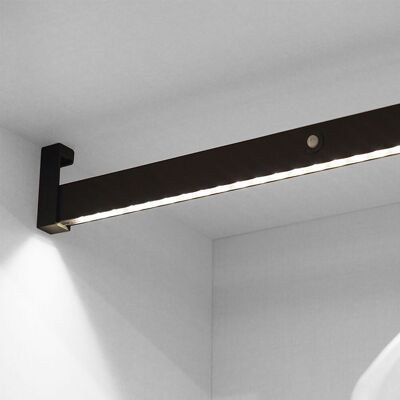 EMUCA Barre de penderie pour armoire Castor - LED détecteur de mouvement, A 708 mm, Anodisé mat - Publicité EMUCA Barre de penderie pour armoire Castor - LED détecteur de mouvement, A 708 mm, Anodisé mat - Publicité