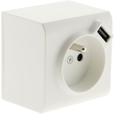 Prise en saillie Zenitech 16A - Electrical Outlet - Publicité Prise en saillie Zenitech 16A - Electrical Outlet - Publicité