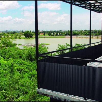 Nortene Canisse PVC double face grise 1,5 x 3 m - roseaux ovales 16 mm - anti-UV - Publicité Nortene Canisse PVC double face grise 1,5 x 3 m - roseaux ovales 16 mm - anti-UV - Publicité